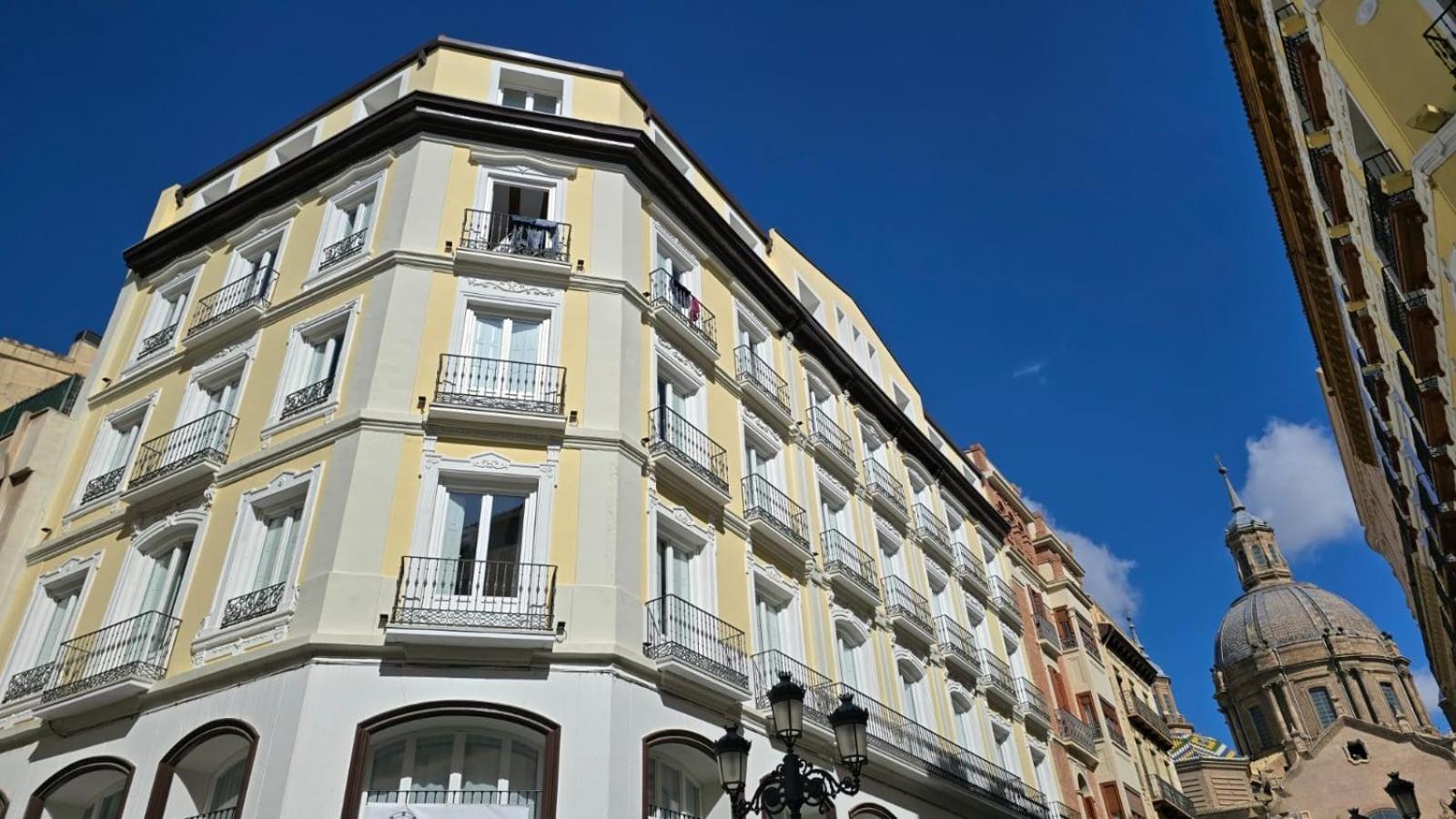 Apartamentos Almada ซาราโกซา ภายนอก รูปภาพ