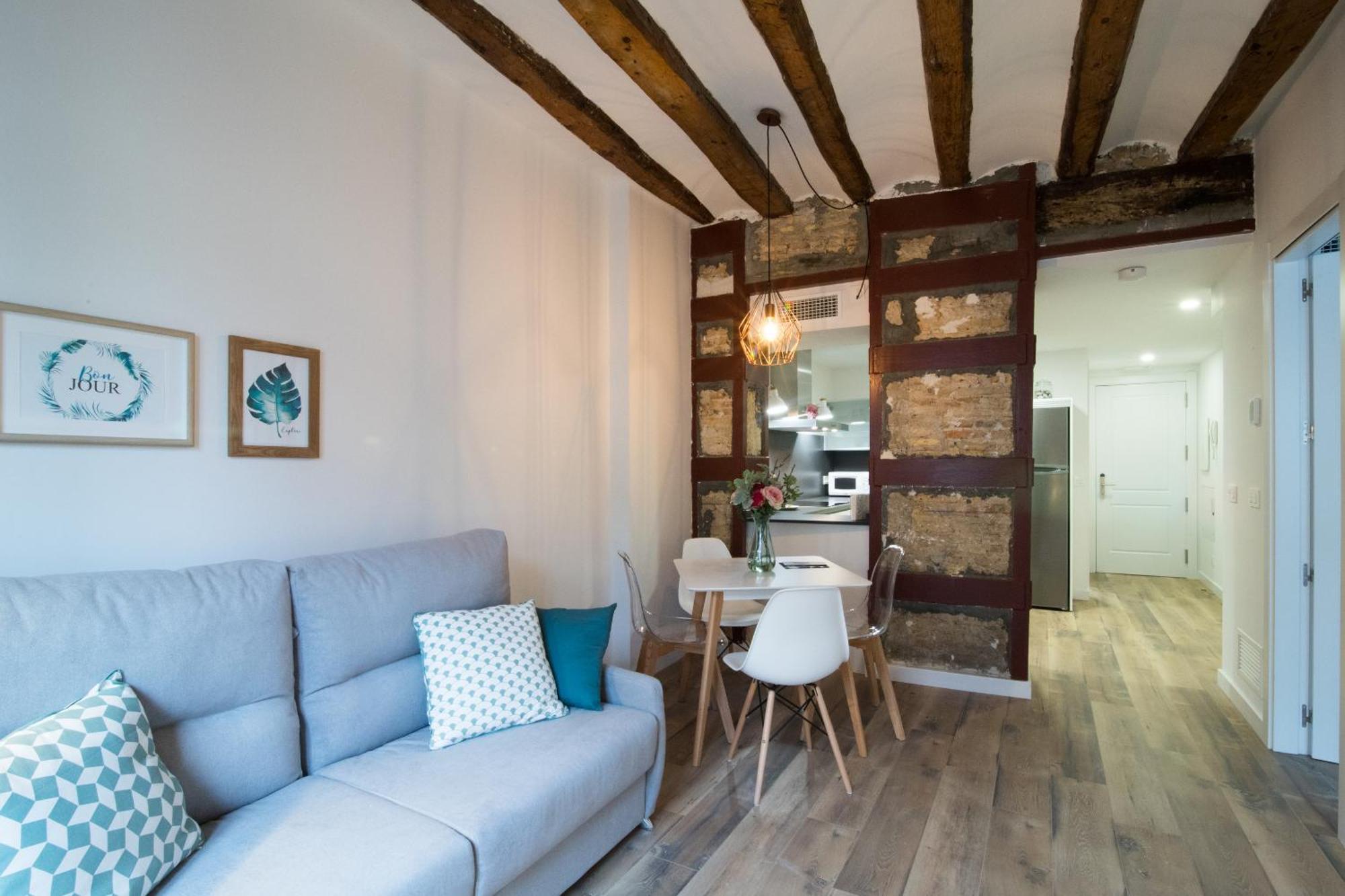 Apartamentos Almada ซาราโกซา ภายนอก รูปภาพ