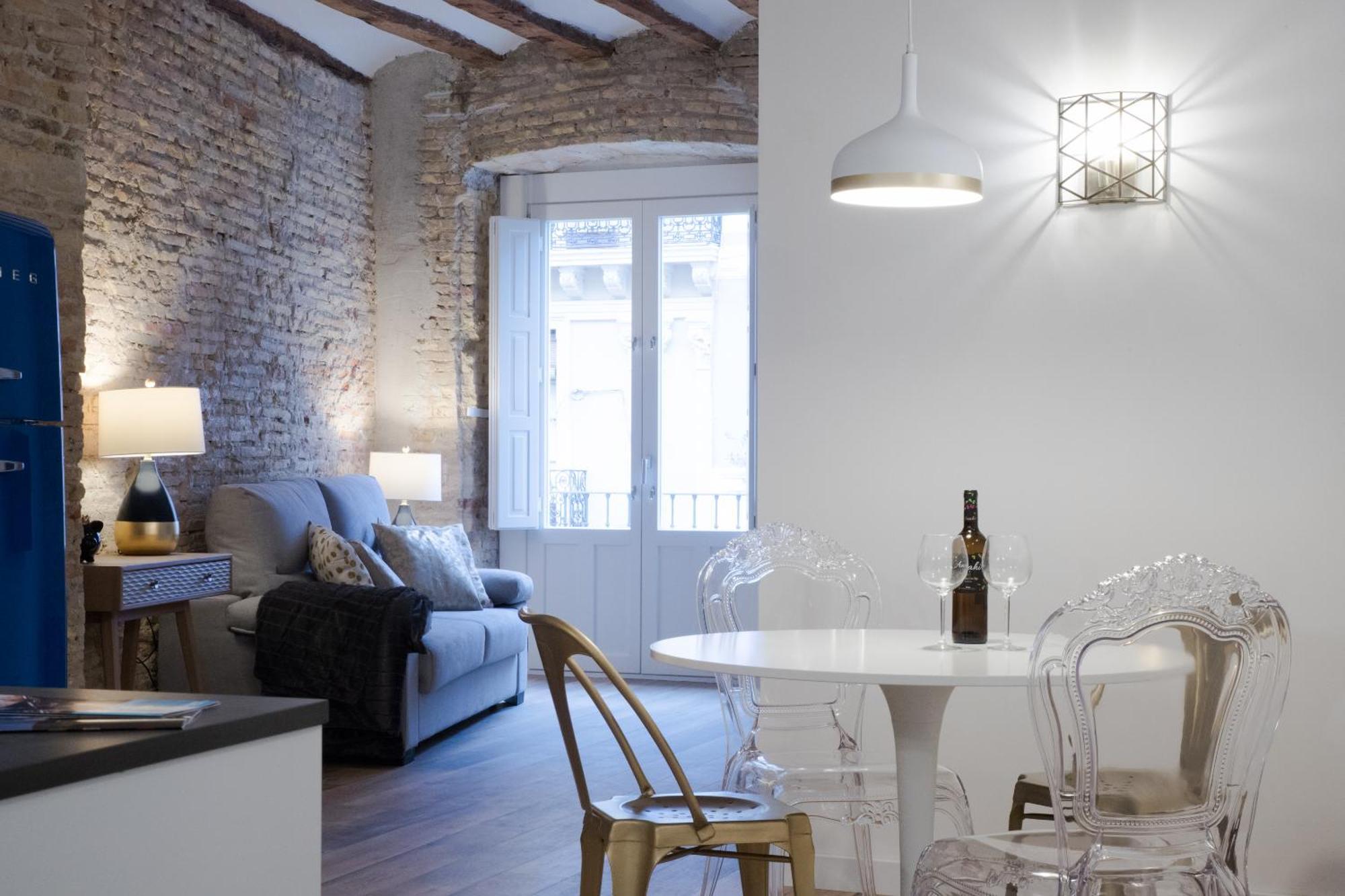 Apartamentos Almada ซาราโกซา ภายนอก รูปภาพ