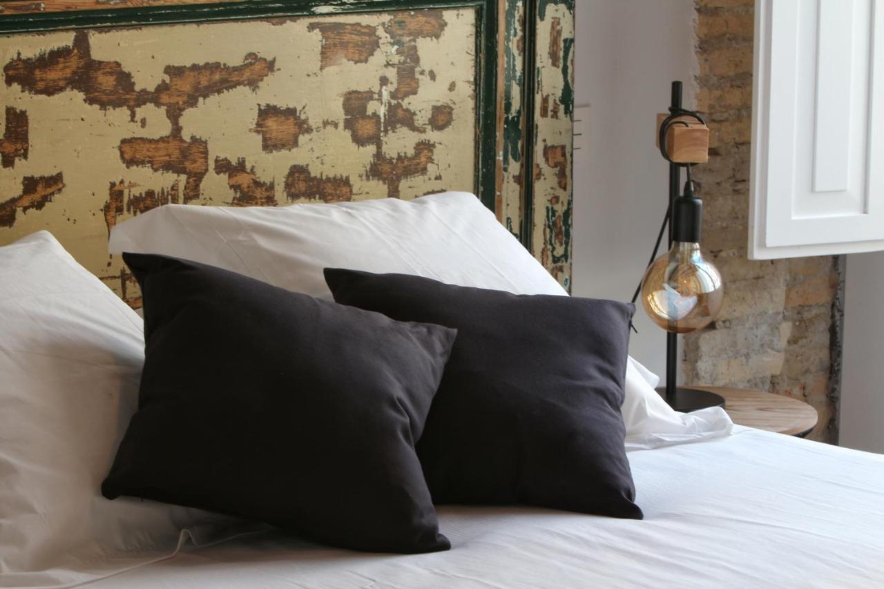 Apartamentos Almada ซาราโกซา ภายนอก รูปภาพ